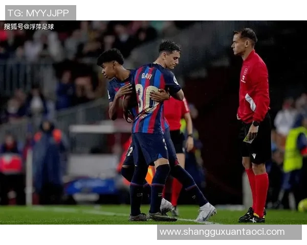 在异国街头邂逅足球巨星的奇妙瞬间与难忘回忆 在异国街头邂逅足球巨星的奇妙瞬间与难忘回忆